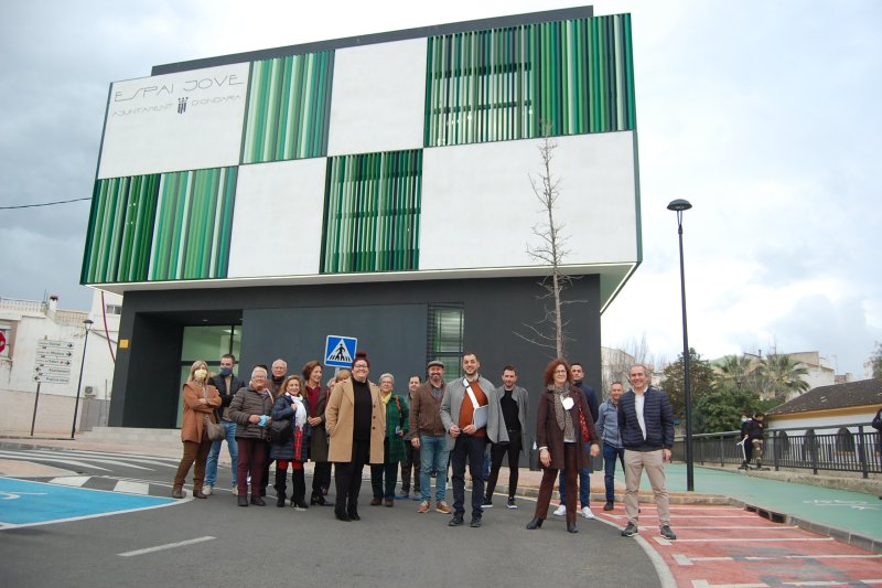 L’Espai Jove de Ondara abre sus puertas con una visita institucional para las asociaciones L’Espai Jove de Ondara abre sus puertas con una visita institucional para las asociaciones