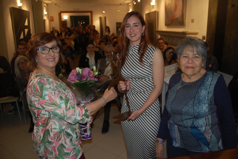 El premi “Jo Dona” emmarca la presentació de la revista “Les sorts púrpures” com a epíleg del 8M a Pego El premi “Jo Dona” emmarca la presentació de la revista “Les sorts púrpures” com a epíleg del 8M a Pego