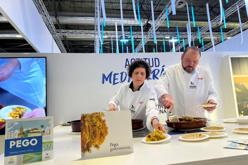 “Les coques escaldades”, “la crosta” y “els figatells” brillan con luz propia como oferta gastronómica de Pego en FITUR 2024 “Les coques escaldades”, “la crosta” y “els figatells” brillan con luz propia como oferta gastronómica de Pego en FITUR 2024