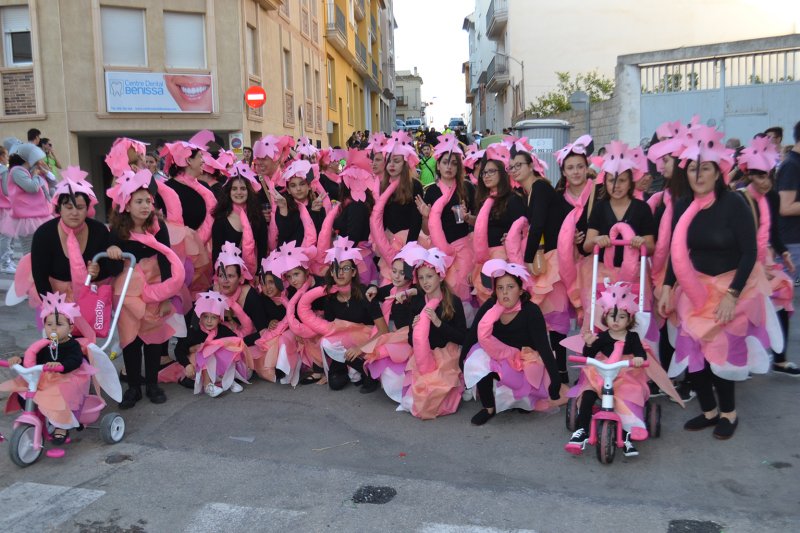 Pirates i Zairenyes protagonitzen unes festes de moros i cristians a Benissa que guanyen en participació Pirates i Zairenyes protagonitzen unes festes de moros i cristians a Benissa que guanyen en participació