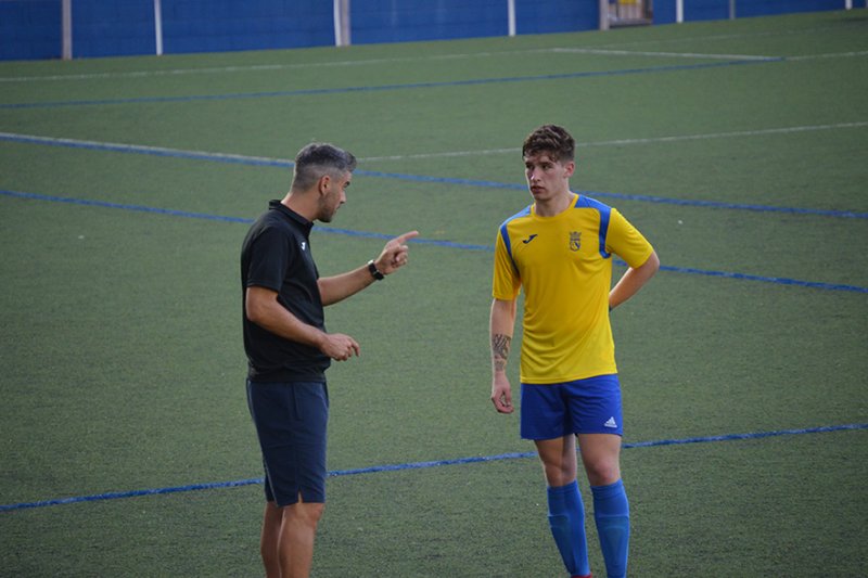 Preferente: El Dénia empieza con triunfo y el Pedreguer debuta con derrota  Preferente: El Dénia empieza con triunfo y el Pedreguer debuta con derrota