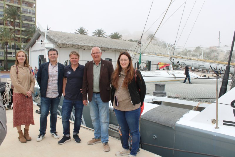 Alex Pella vuelve al puerto de Dénia a la espera de nuevos retos con su catamarán  Alex Pella vuelve al puerto de Dénia a la espera de nuevos retos con su catamarán