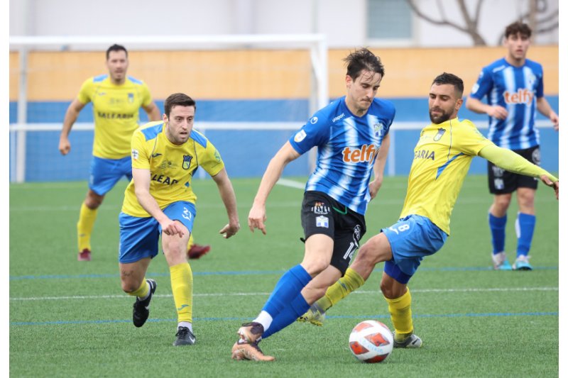 Lliga Comunitat: El Dénia gana, el Jávea empata, y el Calpe pierde Lliga Comunitat: El Dénia gana, el Jávea empata, y el Calpe pierde