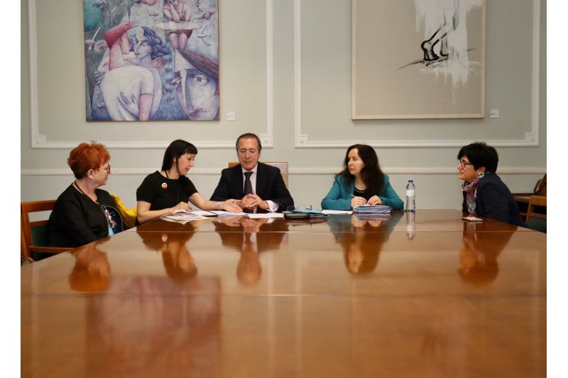 La Diputació analitza el projecte de Centre de Dia de Gata La Diputació analitza el projecte de Centre de Dia de Gata