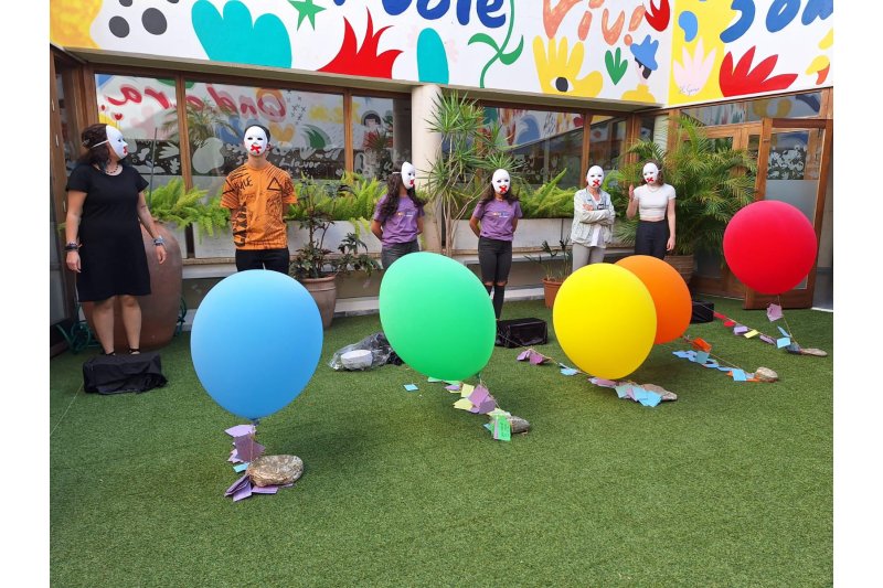 El concurs literari sobre la igualtat de gènere i la llibertat sexe-afectiva i familiar de l’IES Xebic d’Ondara té com a guanyadors a Manuel Sattler i Iman Bolanoir El concurs literari sobre la igualtat de gènere i la llibertat sexe-afectiva i familiar de l’IES Xebic d’Ondara té com a guanyadors a Manuel Sattler i Iman Bolanoir