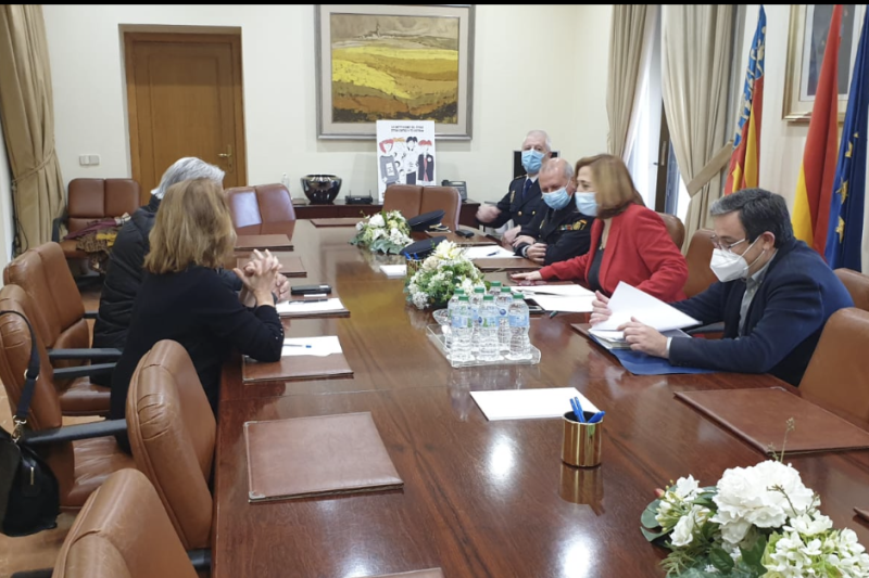 Los empresarios de la comarca instan a la Subdelegación del Gobierno a que desbloquee el trámite electrónico de los DNI Los empresarios de la comarca instan a la Subdelegación del Gobierno a que desbloquee el trámite electrónico de los DNI