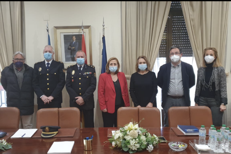 Los empresarios de la comarca instan a la Subdelegación del Gobierno a que desbloquee el trámite electrónico de los DNI Los empresarios de la comarca instan a la Subdelegación del Gobierno a que desbloquee el trámite electrónico de los DNI