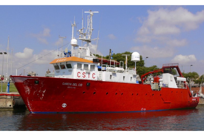 Se confirma que una mujer se lanzó voluntariamente al mar desde el barco García del Cid a su paso por Dénia  Se confirma que una mujer se lanzó voluntariamente al mar desde el barco García del Cid a su paso por Dénia