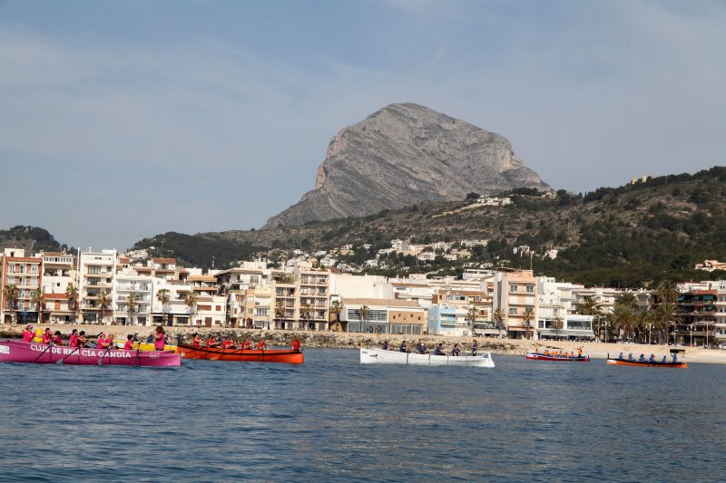 200 palistas se dan cita en la primera Regata de Rem de la Dona del Club Náutico Jávea  200 palistas se dan cita en la primera Regata de Rem de la Dona del Club Náutico Jávea