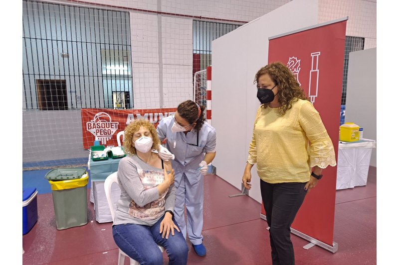 La Marina Alta ha administrado 96.255 vacunas y se esperan 32.000 más para la semana que viene La Marina Alta ha administrado 96.255 vacunas y se esperan 32.000 más para la semana que viene