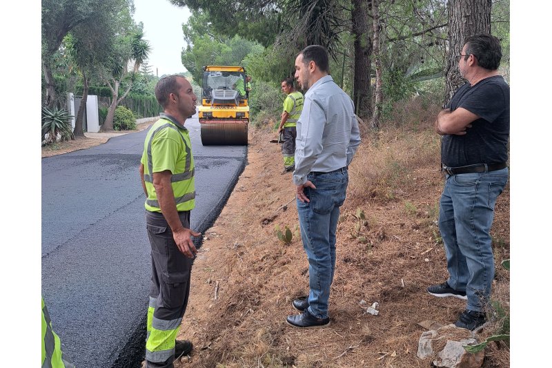 L’Ajuntament d’Ondara repavimenta el camí Vinyals amb una subvenció de 37.500 euros L’Ajuntament d’Ondara repavimenta el camí Vinyals amb una subvenció de 37.500 euros