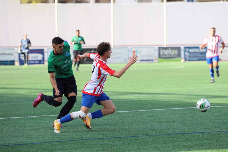 Regional Preferente: Jávea-Calpe empatan sin goles, y el Dénia cae en L’Olleria por la mínima (1-0) Regional Preferente: Jávea-Calpe empatan sin goles, y el Dénia cae en L’Olleria por la mínima (1-0)