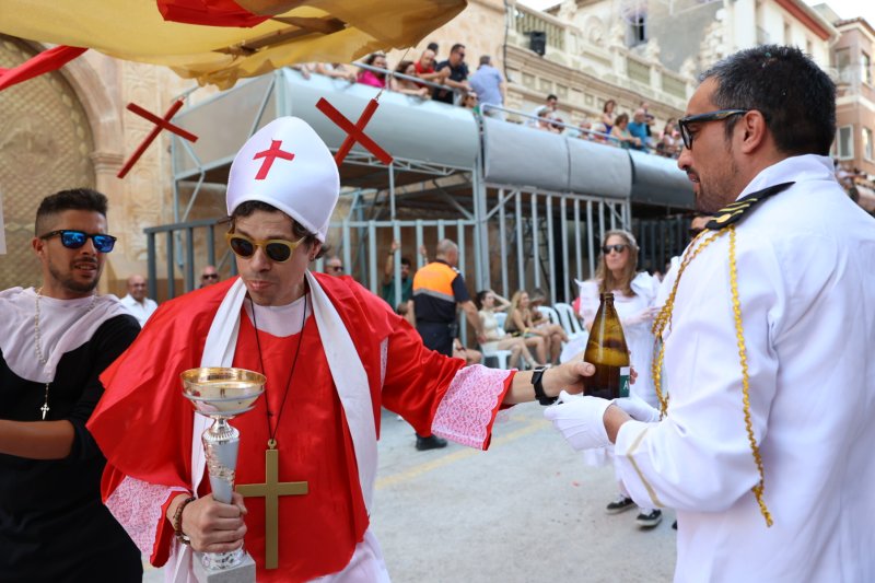 El Ramat 80 guanya la desfilada de carrosses de Pedreguer El Ramat 80 guanya la desfilada de carrosses de Pedreguer