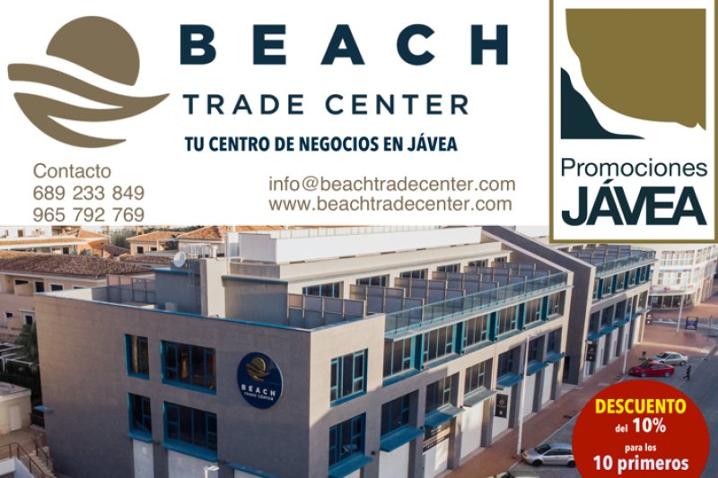 Xàbia s’encén en la nit dels focs de Fogueres Xàbia s’encén en la nit dels focs de Fogueres