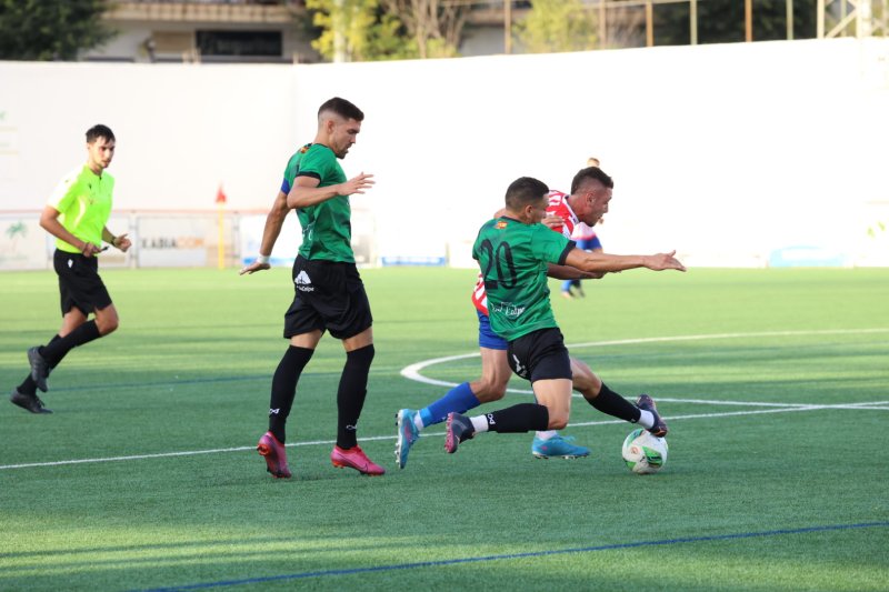 Regional Preferente: Jávea-Calpe empatan sin goles, y el Dénia cae en L’Olleria por la mínima (1-0) Regional Preferente: Jávea-Calpe empatan sin goles, y el Dénia cae en L’Olleria por la mínima (1-0)