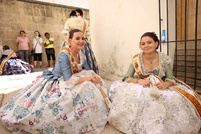 Les regines de Xàbia s’auto “indulten” de la foguera central Les regines de Xàbia s’auto “indulten” de la foguera central