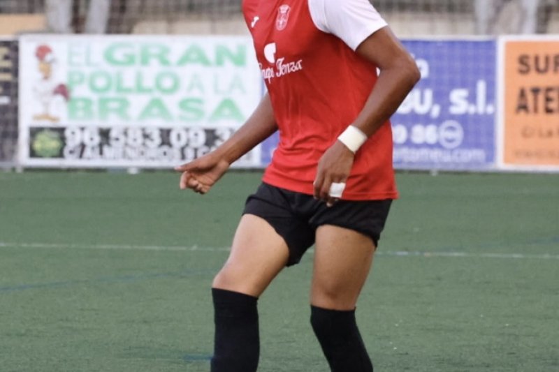 Regional Preferente: El Calpe luce un once de lujo en su primer amistoso de pretemporada Regional Preferente: El Calpe luce un once de lujo en su primer amistoso de pretemporada