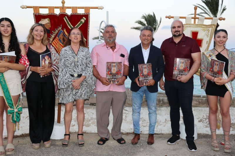 Los Moros i Cristians de Xàbia regresan con más música y pólvora y paellas para el “sopar de germanor” Los Moros i Cristians de Xàbia regresan con más música y pólvora y paellas para el “sopar de germanor”