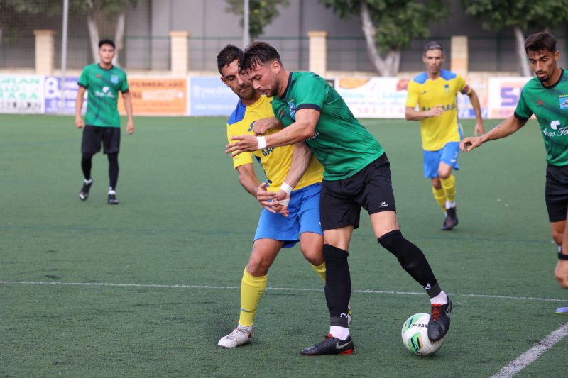 Regional Preferente: El Calpe se lleva los tres puntos ante el Dénia en un intenso derbi (1-0) Regional Preferente: El Calpe se lleva los tres puntos ante el Dénia en un intenso derbi (1-0)