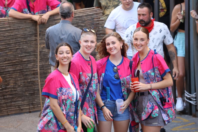 Pedreguer ja vibra amb els bous al carrer Pedreguer ja vibra amb els bous al carrer