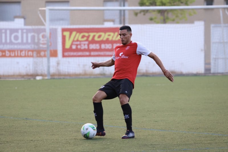 Regional Preferente: El Calpe luce un once de lujo en su primer amistoso de pretemporada Regional Preferente: El Calpe luce un once de lujo en su primer amistoso de pretemporada