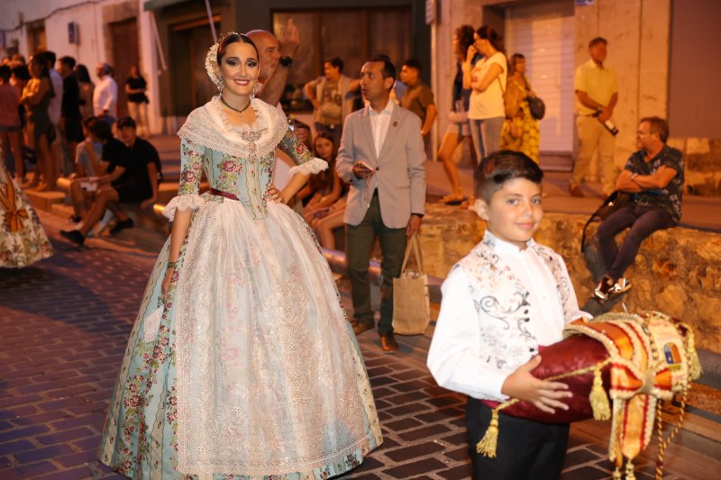 Marta Ortuño i Ariadna Serrat estrenen el seu regnat de Fogueres 2020 Marta Ortuño i Ariadna Serrat estrenen el seu regnat de Fogueres 2020