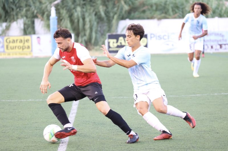 Regional Preferente: El Calpe luce un once de lujo en su primer amistoso de pretemporada Regional Preferente: El Calpe luce un once de lujo en su primer amistoso de pretemporada