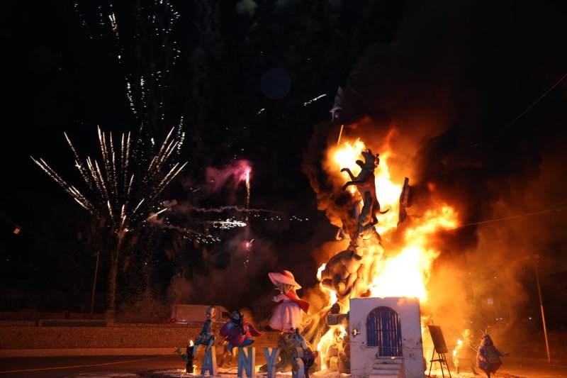 Adéu Fogueres 2022 de Xàbia Adéu Fogueres 2022 de Xàbia