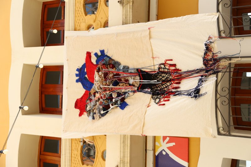 Art al Vent ja llueix els més de mig centenar de cobertors al Carrer La Bassa de Gata Art al Vent ja llueix els més de mig centenar de cobertors al Carrer La Bassa de Gata