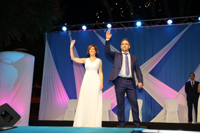 Duanes de Xàbia proclama a les majoralesses i majorals de les festes de Loreto i ret homenatge als presidents de les comissions Duanes de Xàbia proclama a les majoralesses i majorals de les festes de Loreto i ret homenatge als presidents de les comissions