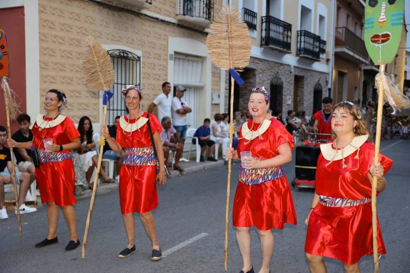 GALERIA de FOTOS de la DESFILADA de CARROSSES de les FESTES de BENIARBEIG GALERIA de FOTOS de la DESFILADA de CARROSSES de les FESTES de BENIARBEIG