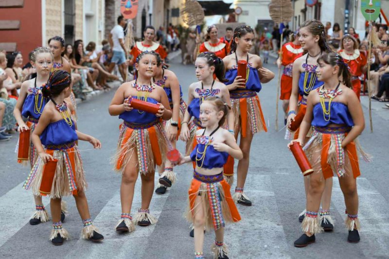 GALERIA de FOTOS de la DESFILADA de CARROSSES de les FESTES de BENIARBEIG GALERIA de FOTOS de la DESFILADA de CARROSSES de les FESTES de BENIARBEIG