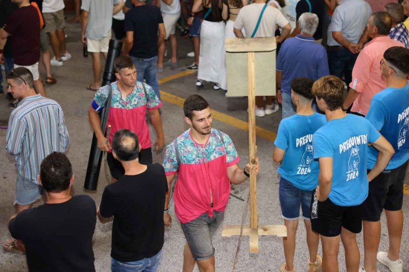 GALERIA de FOTOS de la NIT del PREGÓ de les FESTES de JULIOL de PEDREGUER GALERIA de FOTOS de la NIT del PREGÓ de les FESTES de JULIOL de PEDREGUER