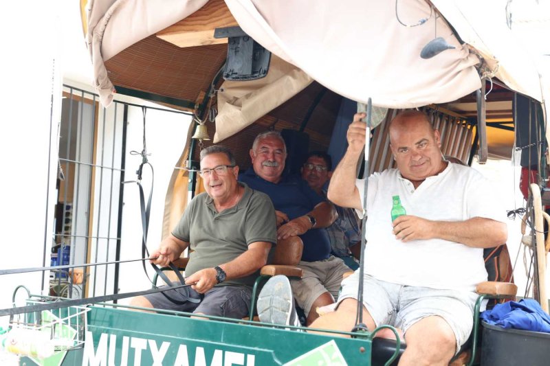 GALERIA de FOTOS de l’ENTRADA de la MURTA i PROGRAMA de FESTES de LLÍBER GALERIA de FOTOS de l’ENTRADA de la MURTA i PROGRAMA de FESTES de LLÍBER