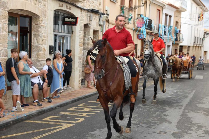 GALERIA de FOTOS de l’ENTRADA de la MURTA i PROGRAMA de FESTES de LLÍBER GALERIA de FOTOS de l’ENTRADA de la MURTA i PROGRAMA de FESTES de LLÍBER