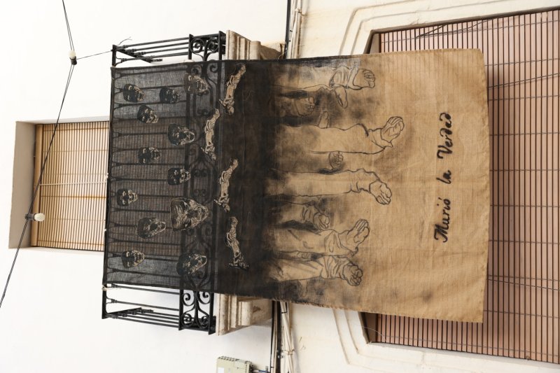 Art al Vent ja llueix els més de mig centenar de cobertors al Carrer La Bassa de Gata Art al Vent ja llueix els més de mig centenar de cobertors al Carrer La Bassa de Gata