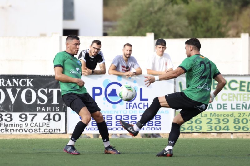 Regional Preferente: El Calpe se lleva los tres puntos ante el Dénia en un intenso derbi (1-0) Regional Preferente: El Calpe se lleva los tres puntos ante el Dénia en un intenso derbi (1-0)