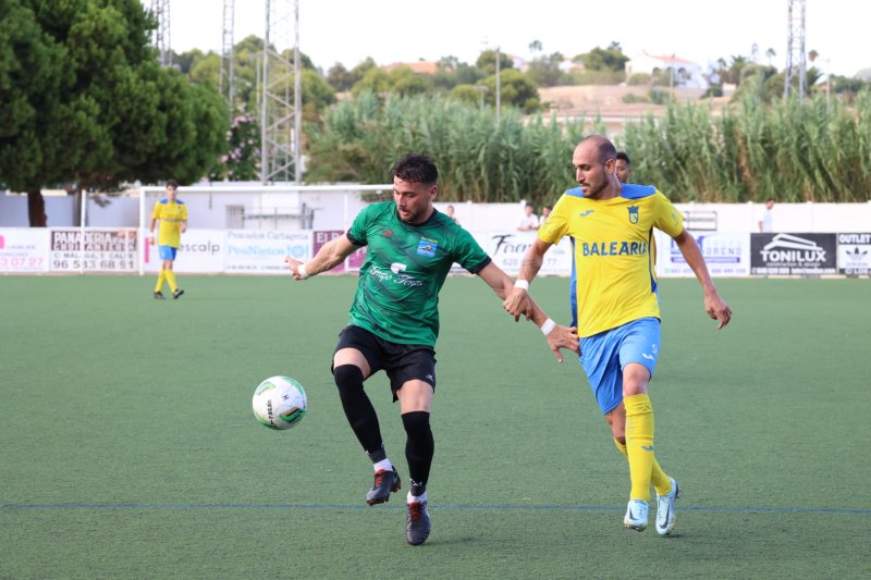 Regional Preferente: El Calpe se lleva los tres puntos ante el Dénia en un intenso derbi (1-0) Regional Preferente: El Calpe se lleva los tres puntos ante el Dénia en un intenso derbi (1-0)