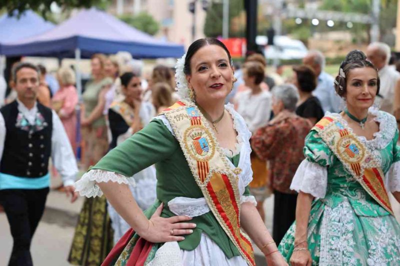 GALERIA DE FOTOS de l’acte del 75 aniversari de Fogueres de Xàbia: l’escenari s’ompli de regines i càrrecs, emocions i vivències GALERIA DE FOTOS de l’acte del 75 aniversari de Fogueres de Xàbia: l’escenari s’ompli de regines i càrrecs, emocions i vivències