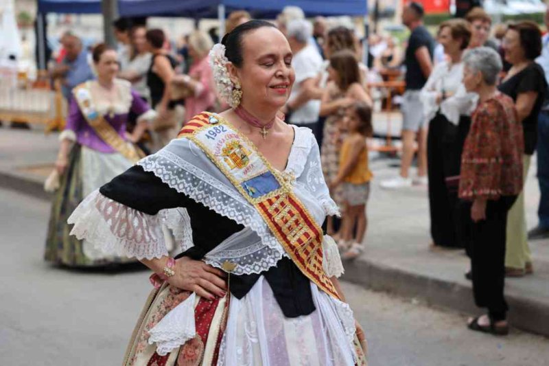 GALERIA DE FOTOS de l’acte del 75 aniversari de Fogueres de Xàbia: l’escenari s’ompli de regines i càrrecs, emocions i vivències GALERIA DE FOTOS de l’acte del 75 aniversari de Fogueres de Xàbia: l’escenari s’ompli de regines i càrrecs, emocions i vivències