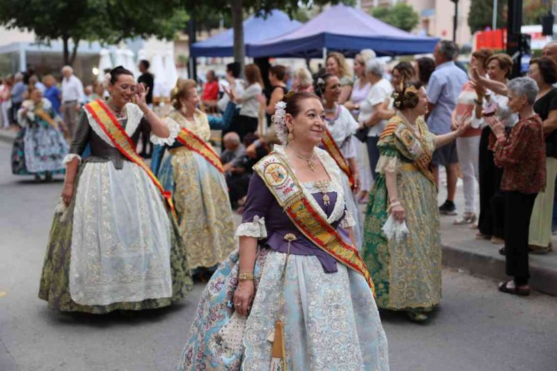 GALERIA DE FOTOS de l’acte del 75 aniversari de Fogueres de Xàbia: l’escenari s’ompli de regines i càrrecs, emocions i vivències GALERIA DE FOTOS de l’acte del 75 aniversari de Fogueres de Xàbia: l’escenari s’ompli de regines i càrrecs, emocions i vivències
