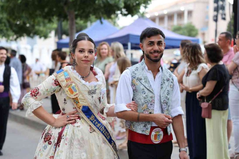 GALERIA DE FOTOS de l’acte del 75 aniversari de Fogueres de Xàbia: l’escenari s’ompli de regines i càrrecs, emocions i vivències GALERIA DE FOTOS de l’acte del 75 aniversari de Fogueres de Xàbia: l’escenari s’ompli de regines i càrrecs, emocions i vivències