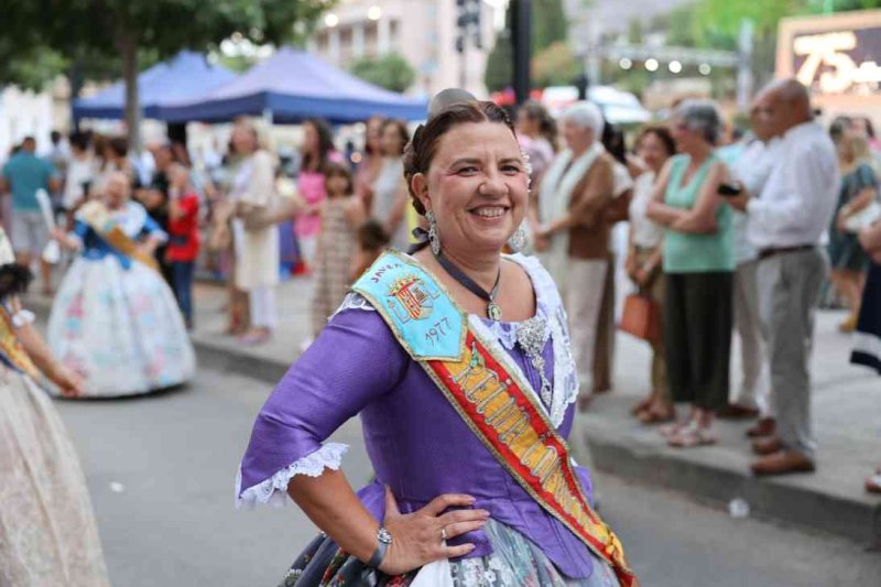 GALERIA DE FOTOS de l’acte del 75 aniversari de Fogueres de Xàbia: l’escenari s’ompli de regines i càrrecs, emocions i vivències GALERIA DE FOTOS de l’acte del 75 aniversari de Fogueres de Xàbia: l’escenari s’ompli de regines i càrrecs, emocions i vivències