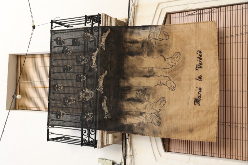 Art al Vent ja llueix els més de mig centenar de cobertors al Carrer La Bassa de Gata Art al Vent ja llueix els més de mig centenar de cobertors al Carrer La Bassa de Gata