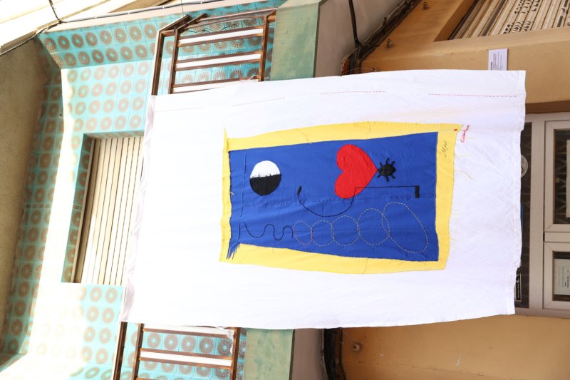 Art al Vent ja llueix els més de mig centenar de cobertors al Carrer La Bassa de Gata Art al Vent ja llueix els més de mig centenar de cobertors al Carrer La Bassa de Gata