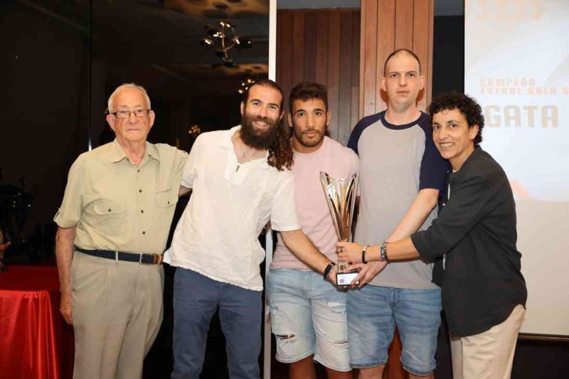 Gala de trofeos de Acydma: Doblete de Kamarka en veteranos, y en fútbol sala Liga para Bámbola y Copa para Pinturas Juanvi Gala de trofeos de Acydma: Doblete de Kamarka en veteranos, y en fútbol sala Liga para Bámbola y Copa para Pinturas Juanvi