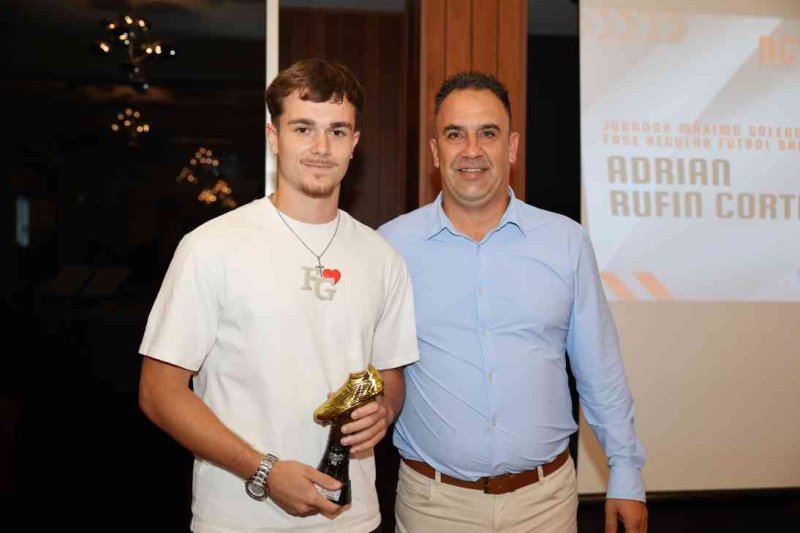 Gala de trofeos de Acydma: Doblete de Kamarka en veteranos, y en fútbol sala Liga para Bámbola y Copa para Pinturas Juanvi Gala de trofeos de Acydma: Doblete de Kamarka en veteranos, y en fútbol sala Liga para Bámbola y Copa para Pinturas Juanvi