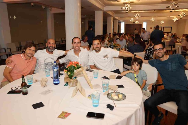 Gala de trofeos de Acydma: Doblete de Kamarka en veteranos, y en fútbol sala Liga para Bámbola y Copa para Pinturas Juanvi Gala de trofeos de Acydma: Doblete de Kamarka en veteranos, y en fútbol sala Liga para Bámbola y Copa para Pinturas Juanvi