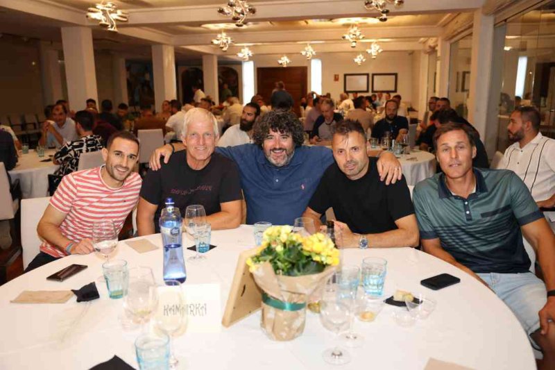 Gala de trofeos de Acydma: Doblete de Kamarka en veteranos, y en fútbol sala Liga para Bámbola y Copa para Pinturas Juanvi Gala de trofeos de Acydma: Doblete de Kamarka en veteranos, y en fútbol sala Liga para Bámbola y Copa para Pinturas Juanvi