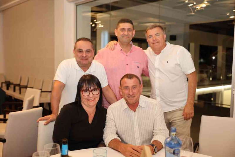 Gala de trofeos de Acydma: Doblete de Kamarka en veteranos, y en fútbol sala Liga para Bámbola y Copa para Pinturas Juanvi Gala de trofeos de Acydma: Doblete de Kamarka en veteranos, y en fútbol sala Liga para Bámbola y Copa para Pinturas Juanvi